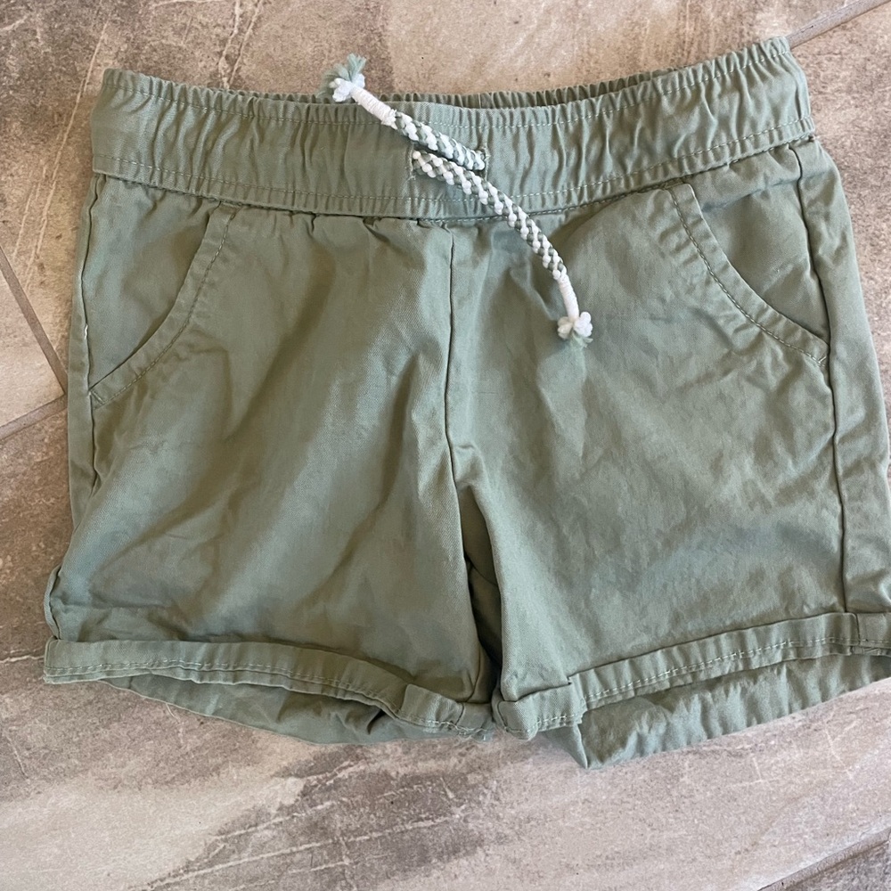 Cat & Jack Olive Women's Cargo Shorts